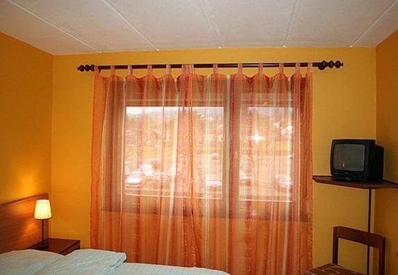 Motel Au Gros Pre Делемон Номер фото
